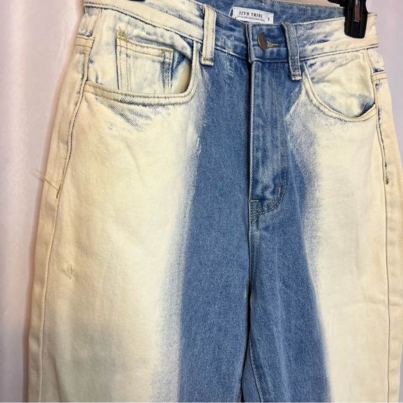 12th Tribe Two Tone High Rise Acid Wash Straight Leg Jeans, size Small NWT - Picture 5 of 7